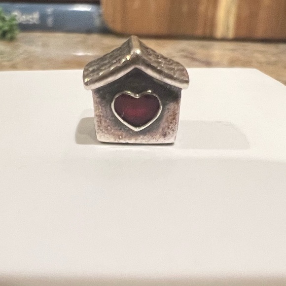 Pandora Dog house with heart charm retired - Picture 5 of 5